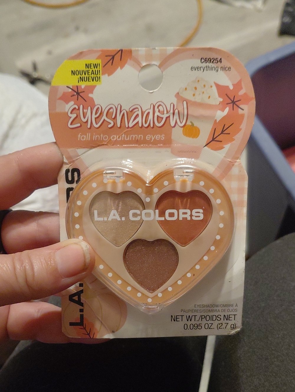 5/$10 Must Bundle L.A. Colors Heart Trio Eyeshadow - Champagne, Peach, Bronze